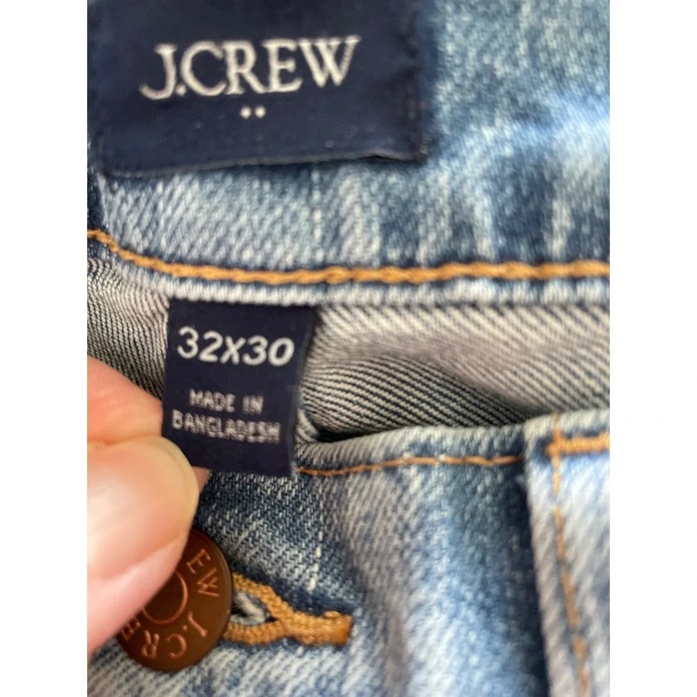 J. Crew Men Slim fit Vintage Wash Jean in Signature Flex 32x30